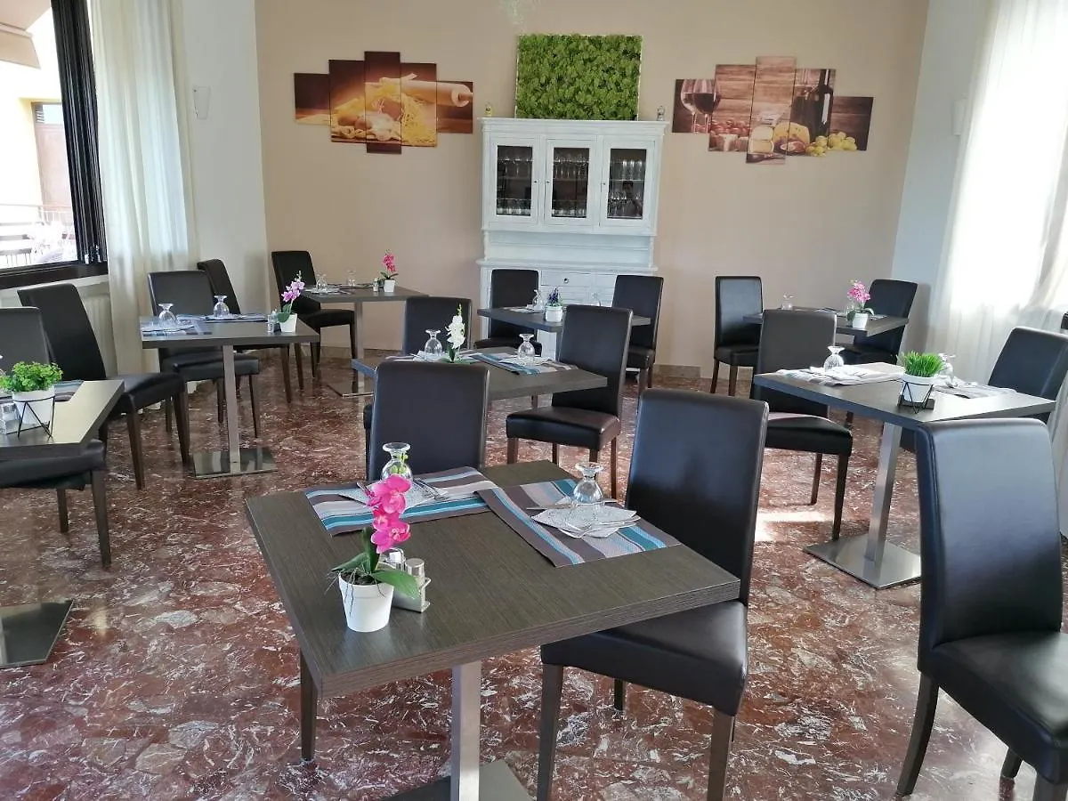 Hotel Eden Vignola  Vignola (Emilia-Romagna)